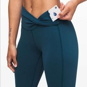 🍋Lululemon Align Petal Night Diver Leggings